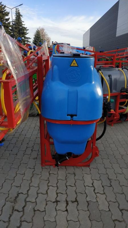 Обприскувач 600 л / 14 м на трактор навісний Polmark (Полмарк)