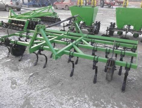 Культиватор навісний Bomet 1,8м  на пружинах  в 3 ряди