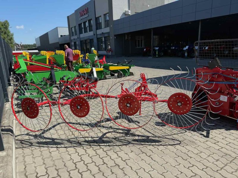 Граблі ворушилки для трактора «Сонечко» 4-колісні