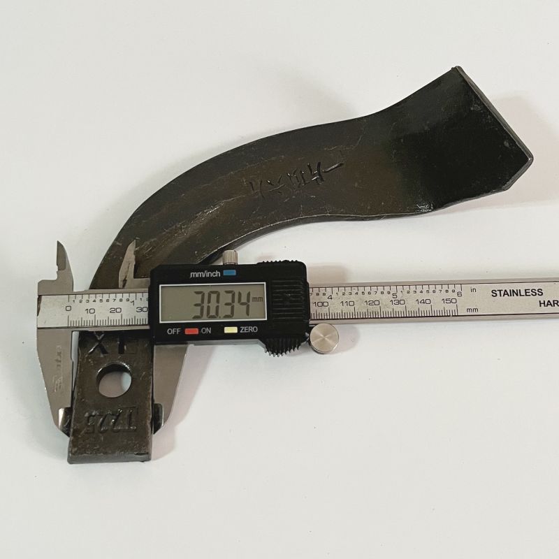 Ніж грунтофрези IT-225 (210) 21см ЧОРНІ на тракторну почвофрезу Китай GQN ДТЗ Заря