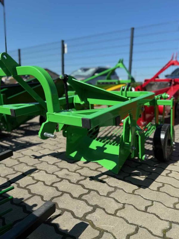 Картоплекопалка однорядна вібраційна Bomet Z655м
